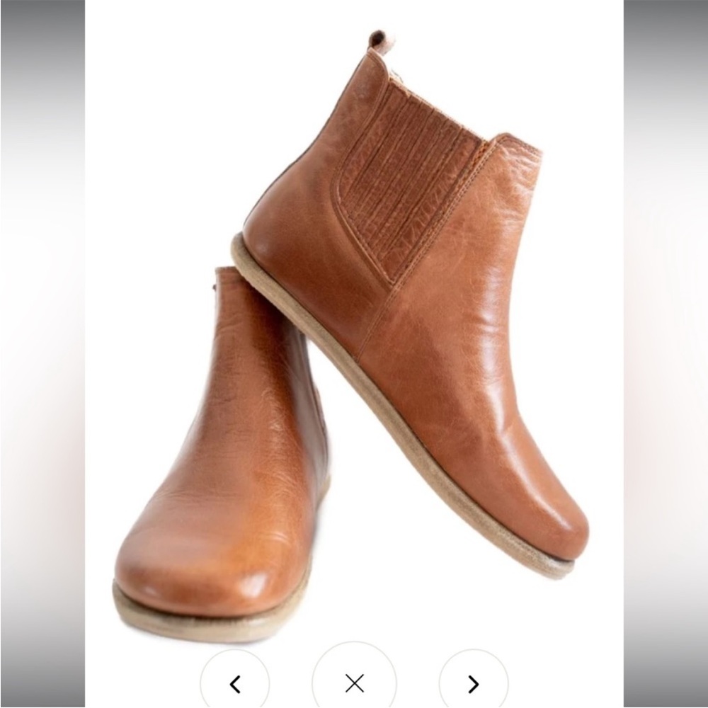 Anya’s shop barefoot Chelsea boots size 9